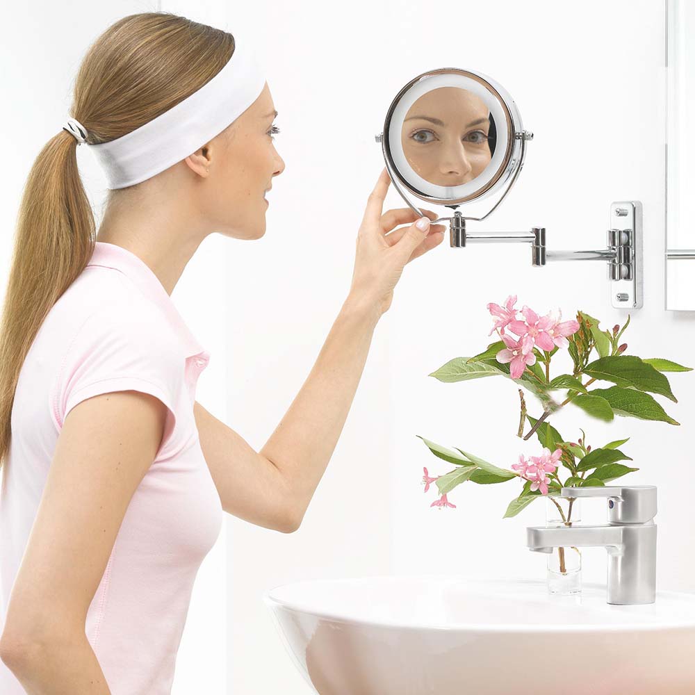 Demo - Beurer Illuminated Cosmetics Mirror BS 59