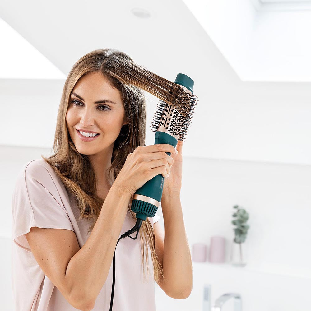 Demo - Beurer 2-in-1 Volumising Hair Dryer Brush HC 45 - Ocean Blue